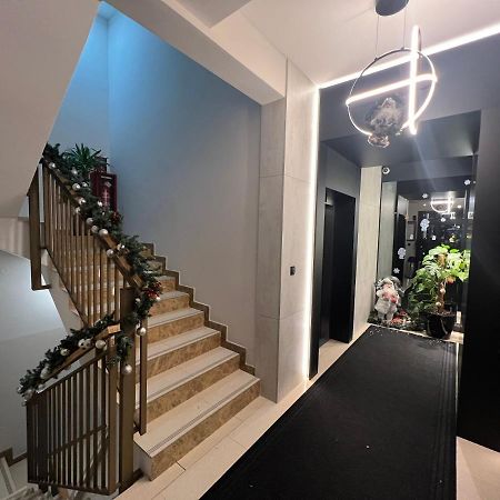 Fanky City Apartments พอดโกริกา ภายนอก รูปภาพ